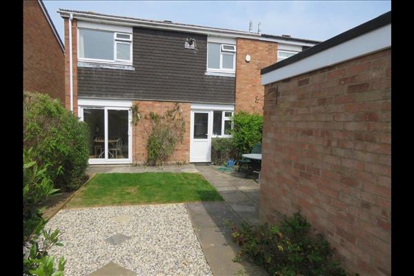 Raglan Green, Bedford