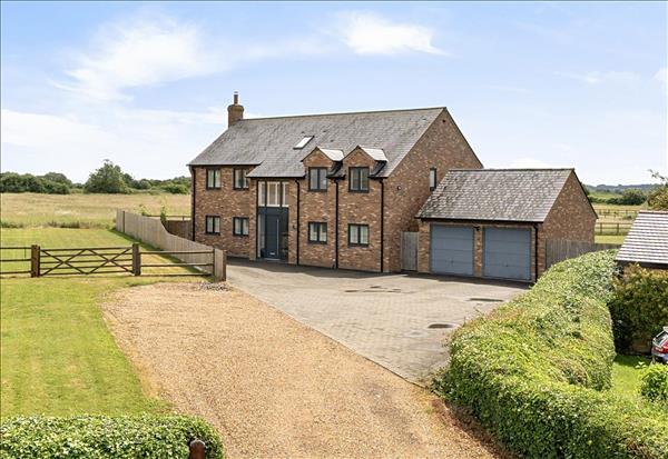 Woodfield Lane, Renhold